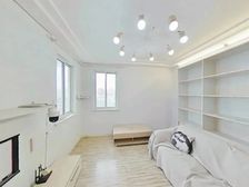 彭浦新出,电梯商品房凤凰楼层,3间朝南,视野好,有钥匙