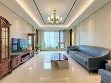 东城区双地铁使馆壹号院精装修3居,次新房融创物业,老业的主房