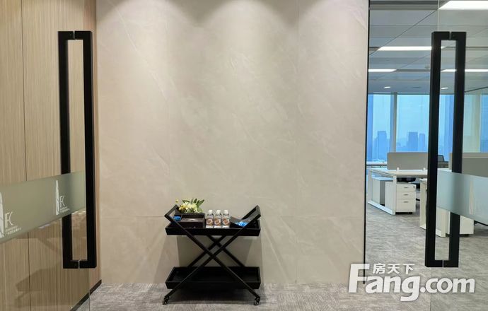 广州国际金融中心西塔 标志性建筑 精装带家具 北向望花城汇