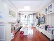 龙华品质小区 中间景观湖位置 南北通户型业主诚意,随时看