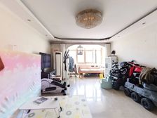 新上雅宝公寓 5室3厅 225.11平7层板楼带电梯金宝街