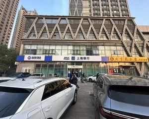 海淀光明桥 银行独栋 年租105万 即买即收 门前带车位