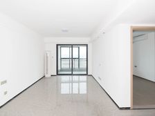 中海上东区 精装修三房 南北通透 位置安静 户型方正