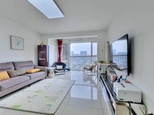 鸿业兴园一区 南北通透双卫板楼两居 精装修 高层采光视野好