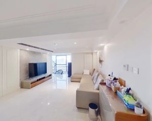 东二环朝阳门,200万多精装婚房,单价5万多,带2车位