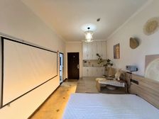 2017年财信,双轻轨,解放碑商圈,带小区环境