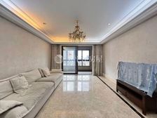 徐汇次新品质小区 刷卡入户 附带车位 房东出国诚售 拎包入住