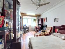 延吉东路130弄中间楼层有电梯,南北通户型,价钱可谈