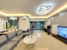 悦盈新城带全新精装-送全屋家电-诚心出售