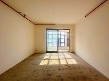 渝北区 恒大轨道时代一期 四房 180万