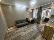 1楼送20平花园,10号线地铁,繁华地段精装修,采光好全明