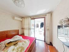 世博家园 縂嘉蕞di 电梯中层南北两房 业主诚意的一塌糊