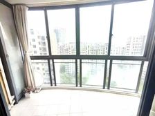 在寂静中品味,在喧闹中生活,此房深情并茂!品质小区