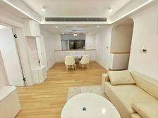 新出电梯小高层 一梯两户格局 送车位 业主自降价60w急售!