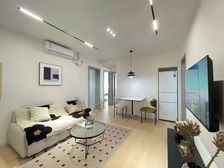 新出!热门地段,2023年全新豪装带地暖,送1个固定车位!!