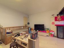 幸福公寓 3室1厅 162.22平