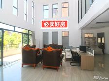 翡翠山豪华装修双拼大别墅 超级大花园 家电全送 拎包入住