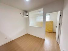 徐家汇中心 万体馆旁 房东看好急售!双南两房一厅!电梯已加装