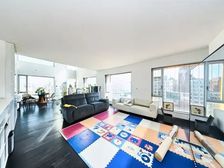 东直门当代MOMA南东5室 复式 多套在卖 看房联系我资源多