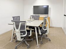 陆家嘴恒生银行大厦雷格斯直租 4人独立办公水电网物业全包