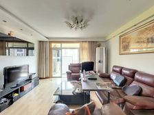 一梯两户,南北通透,品质小区,交通便利,居家装修,诚意出售,价格好谈