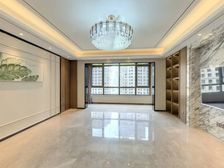 融创外滩壹号院 4室3厅 285.01平