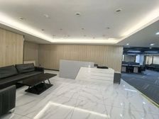 中大商圈 地铁口旁 精装652方带800方露台 拎包入驻