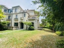 9米挑空客厅,私家电梯入户,7房全部朝南,大花园300平