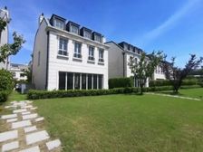 英庭名墅 335平6居 南向精装修