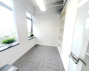 海淀 三里河 甘家口大厦 200平 单价1万9 各付各税