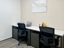 雷格斯普陀品尊国际直租 甲写2人办公 可短租 岚皋路地铁口