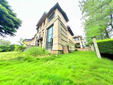 鼎货99联排带126平端户花园 有独立车位 可加宽业主心急卖