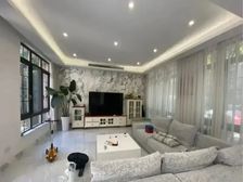 近小区中 心花园 位置好花园大 看房随时 业主诚意