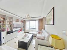 杨浦滨江中环明珠,14年次新房,电梯中区,精装两房,地铁口