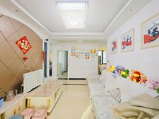 产权清晰 精装修 满五 带电梯 交通便利 南北通透