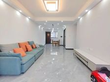 光耀城市山谷 出行方便 楼层好 环境优美 双卫生间 满五