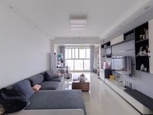 海德公园三期,户型方正,大阳台,业主降价急卖,价格空间大