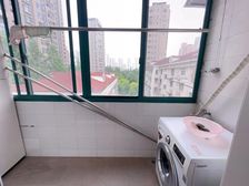 大木桥路地铁口!房东买好急售!低于市场价80万!两房一厅!