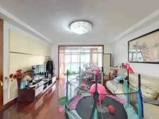 千垈 叠 带车库 花园 阁楼 实用面积大 价格可谈