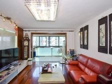 公主住宅小区!宜山路地铁口,板式南北通三房,带车位,精装修