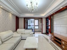 万科翡翠雅宾利 3室2厅 184.89平