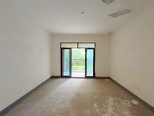 礼嘉金山寺轻轨站旁边的洋房,近公园,临天街3房