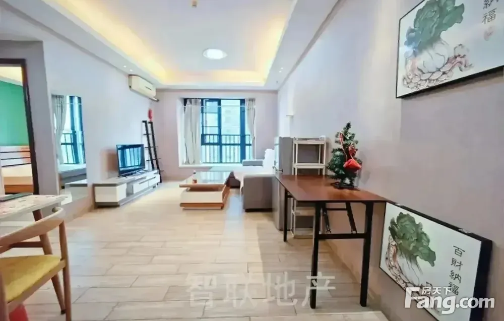 22号线市广路站 复式两房 有红本 可租4500 来电可看房