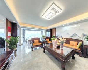 业主急售 珠江广场 价格可谈 南北对流 一线江景 看房方便