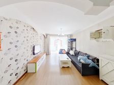 绣江南·2室·2厅两卫 一层 上下楼方便 位置安静 有钥匙