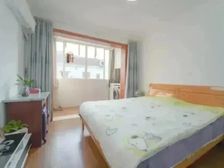 ,凤庆小区,三楼位置好,户型正气,随时看房