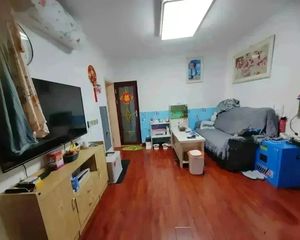 角门西双地铁嘉园一居改两居150万