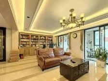 买房只收0.5%华润置地橡树湾 3室2厅 210.8平