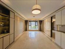 价格您来找我谈,包您满意!尚海湾三期这套两房必卖的,看房方便