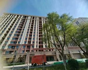 百万新苑2023年刚交房电梯8层两居室76.28平单价7万